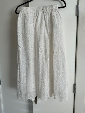 YAS White Embroidered Eyelet Skirt with Scallop  - Size Small; New without Tags